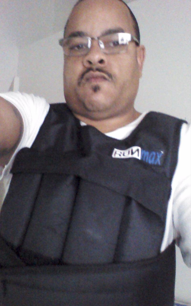 RUNmax 20LBS - 150LBS Adjustable Weighted Vest With Shoulder Pads Option for Men and Women customer photo 2
