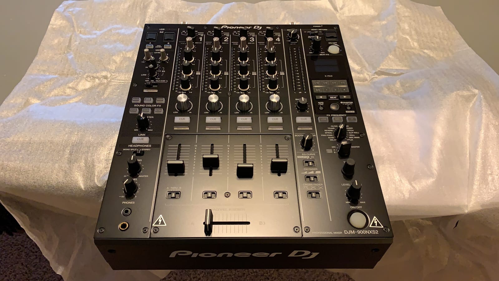 Pioneer DJ DJM-900NXS2 4-Channel Professional DJ Mixer customer photo 2