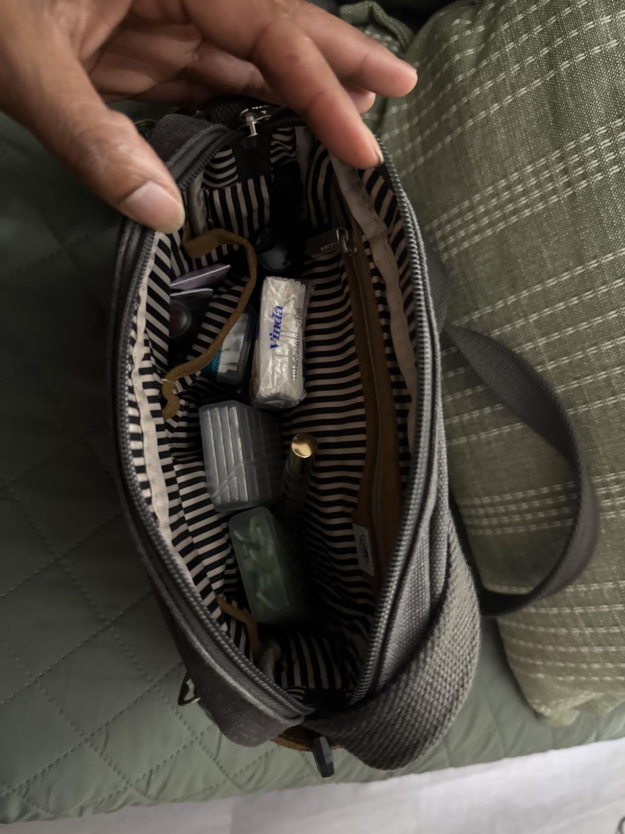 Travelon Anti-Theft Heritage Small Crossbody Bag customer photo 1