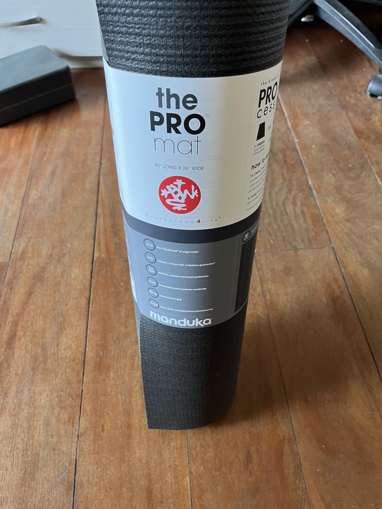Manduka PRO Yoga Mat - 6mm | Lifetime Durability | Hygienic Construction | Premium Studio Quality | Teacher Approved (Long Size) customer photo 1