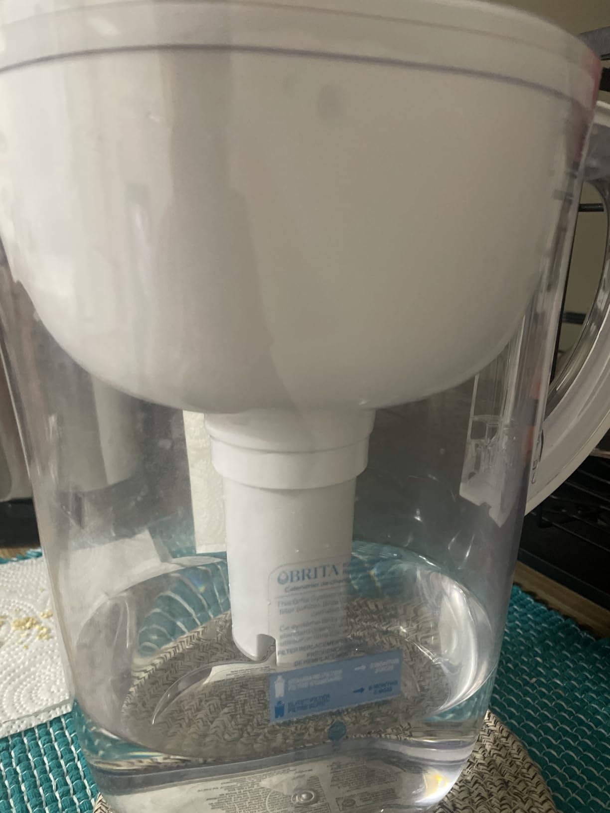 Brita Large 10-Cup Water Filter Pitcher, WQA NSF/ANSI Certified, Removes Chlorine Taste & Odor, Reduces Zinc, Copper & Mercury, 1 Standard Filter, Lasts 2 Months, Bright White customer photo 2