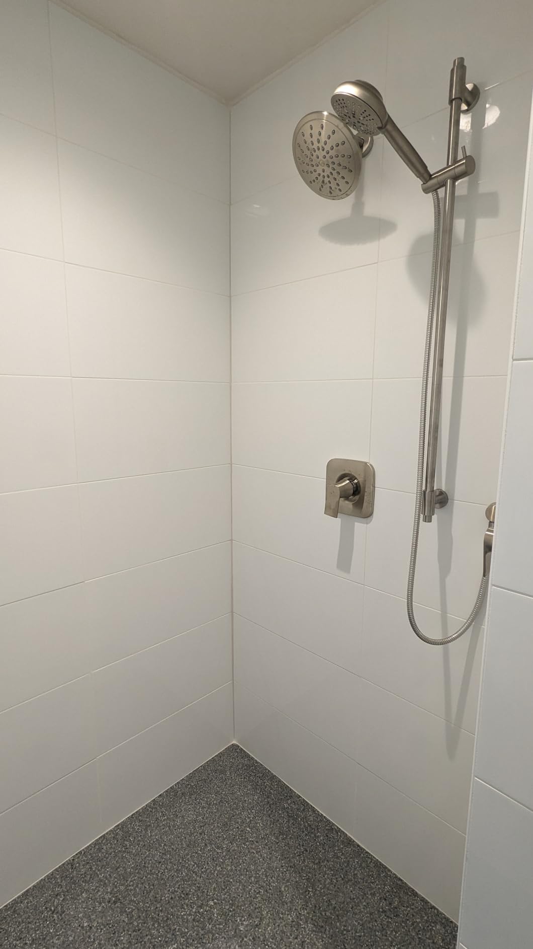 Moen Brushed Nickel 8-Inch Fixed Single Function Round Wide Rainshower Showerhead, 2.5 GPM, 6345BN customer photo 2