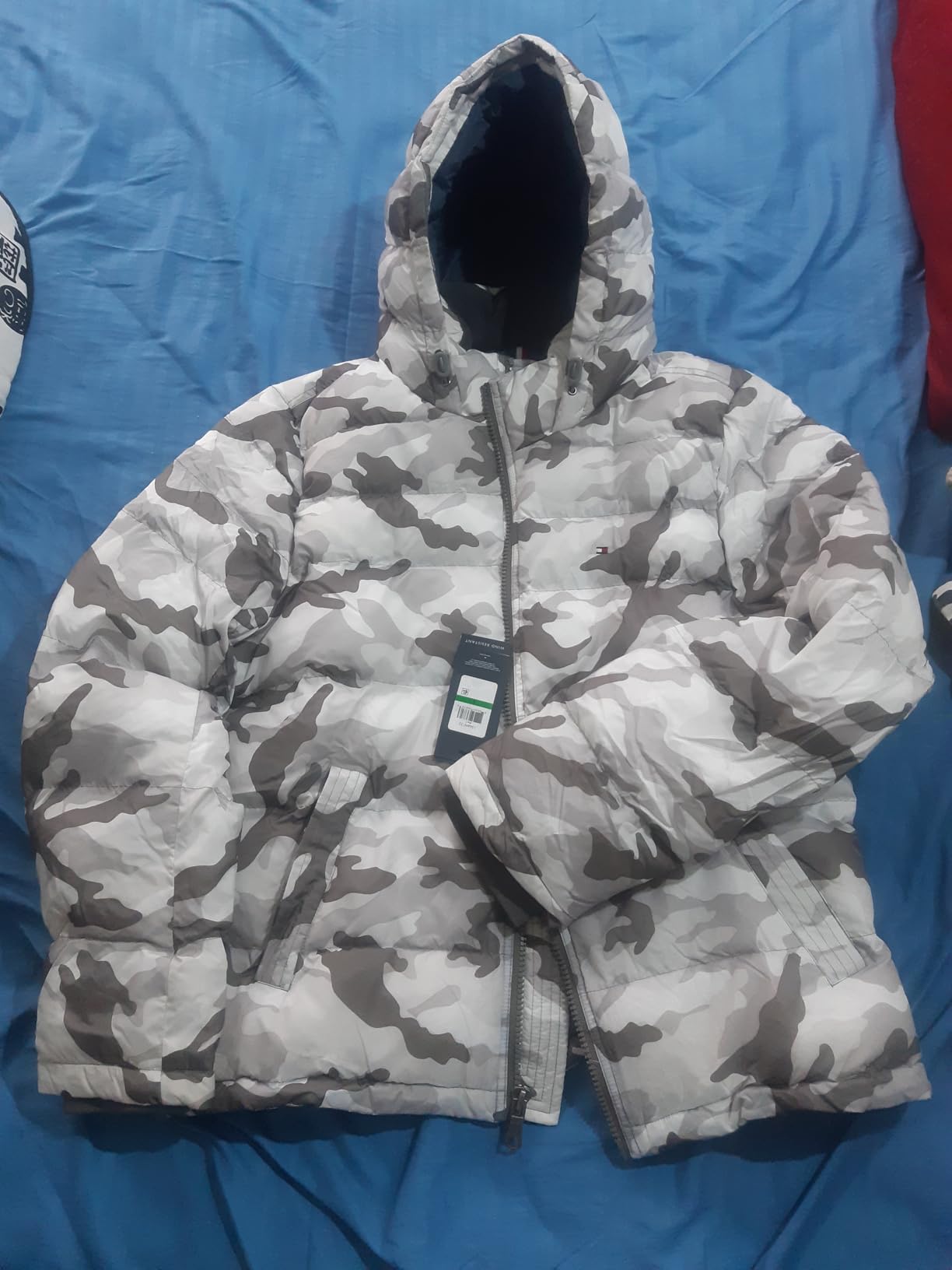 Tommy Hilfiger Men's Down Alternative Hooded Puffer Jacket (Standard and Big & Tall) customer photo 2