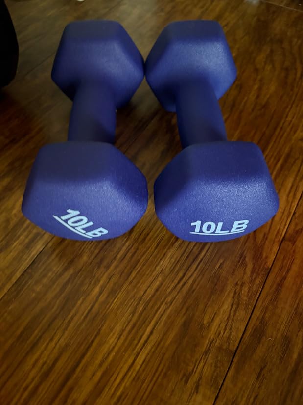 Amazon Basics Neoprene Dumbbell Hand Weights for Exercise and Muscle Toning customer photo 1