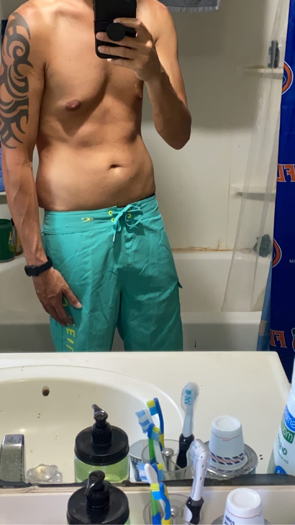 O'NEILL Men's 21 Inch Solid Boardshorts-Water Resistant Swim Trunks for Men with Quick Dry Stretch Fabric and Pockets customer photo 1