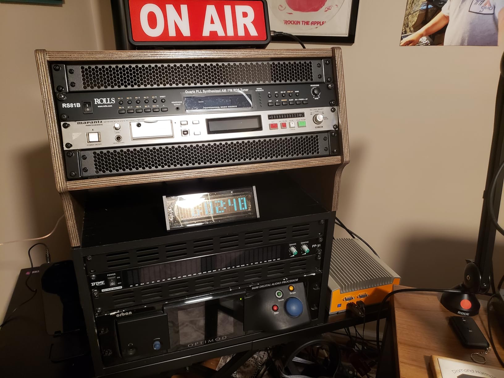 Rolls RS81B Quartz PLL Synthesized AM/FM Tuner customer photo 1