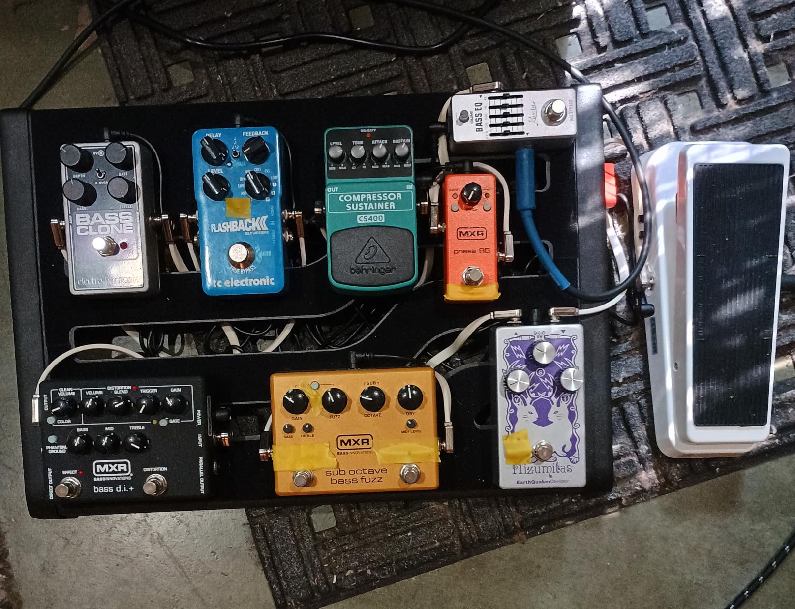 Electro-Harmonix Bass Clone Bass Chorus Pedal customer photo 1