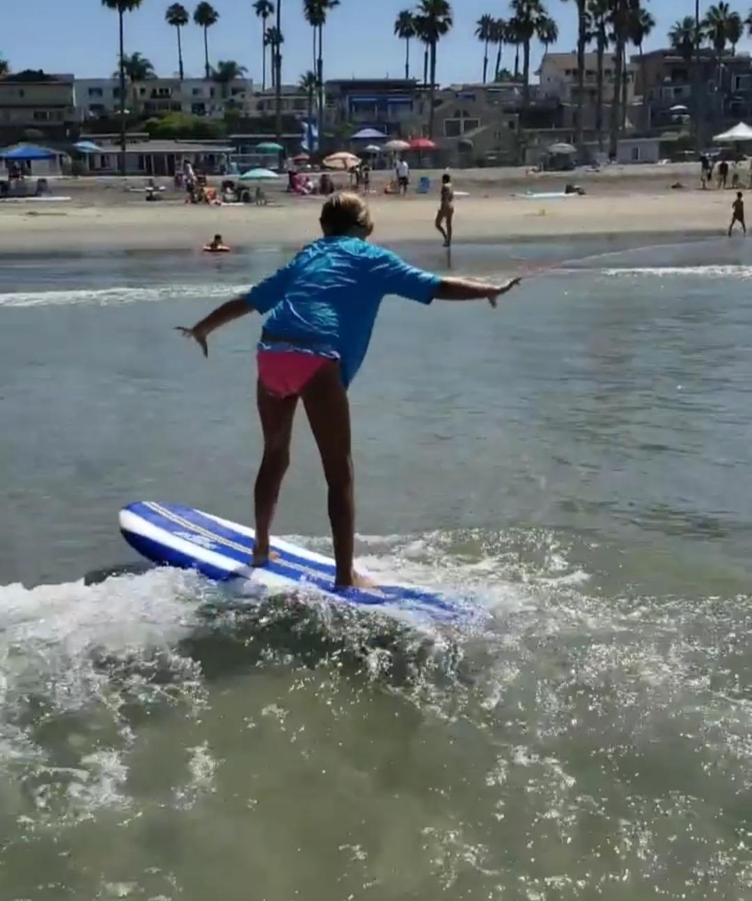 THURSO SURF Lancer 5'10'' Soft Top Foam Surfboard Fish Surf board for Kids & Adults Includes Twin Fins Double Swivel Leash EPS Core IXPE Deck HDPE Slick Bottom Non-Slip Deck Grip - Perfect for Surfing customer photo 2