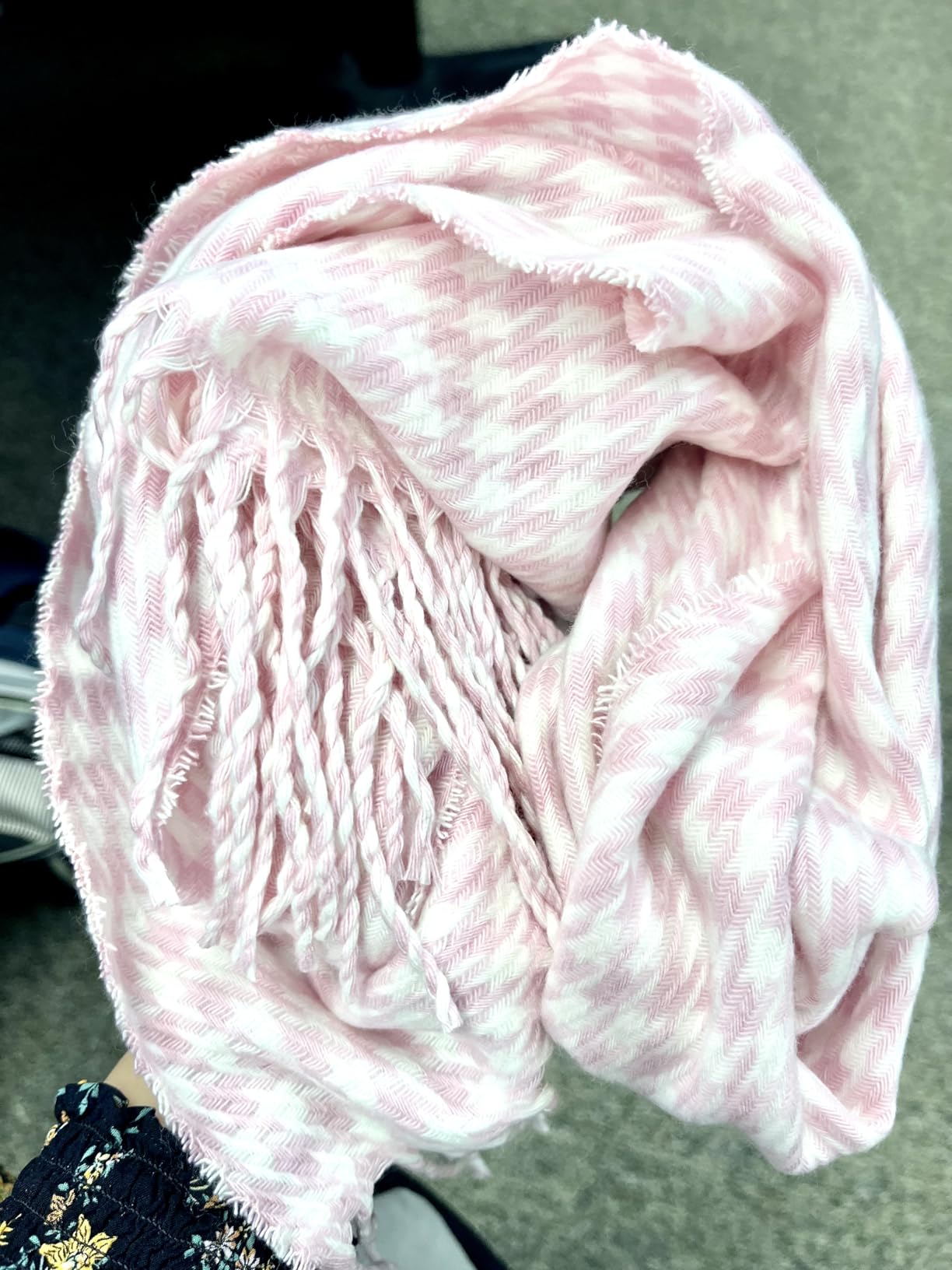 VERONZ Super Soft Classic Cashmere Feel Winter Scarf customer photo 2