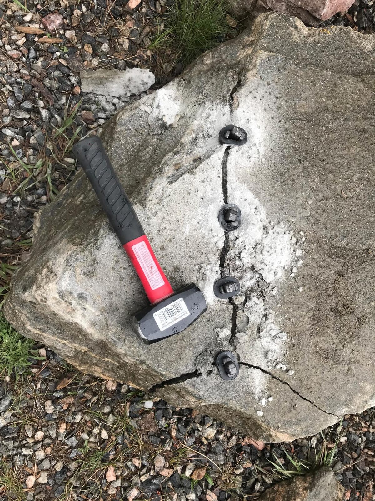 Bosch GBH2-28L SDS-plus Bulldog Xtreme Max 1-1/8 In. Rotary Hammer customer photo 1