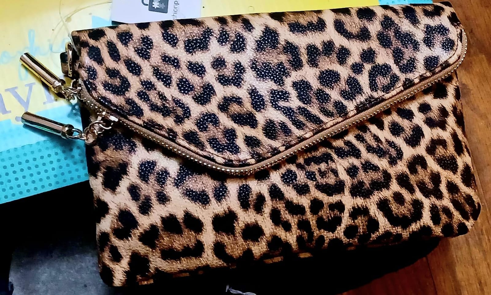 Envelope Wristlet Clutch Crossbody Bag with Chain Strap customer photo 1