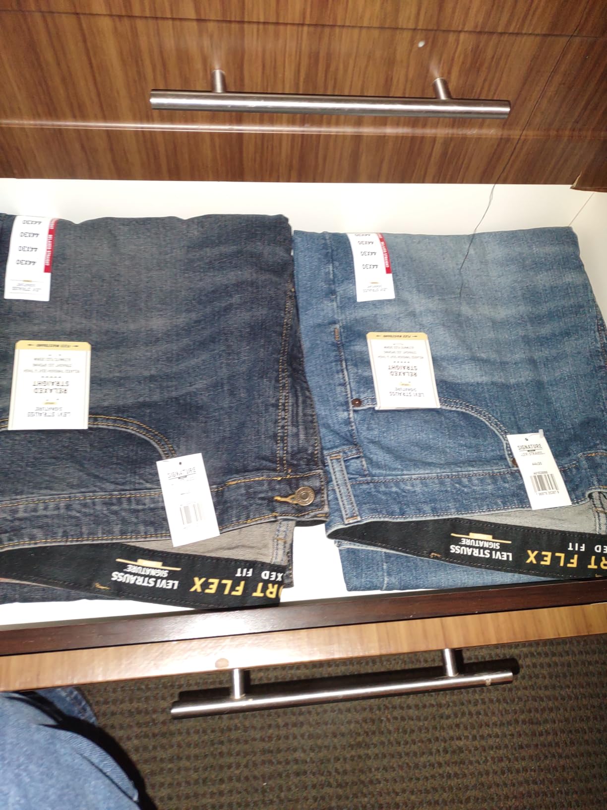 Levi Strauss Signature Gold Men's Relaxed Fit Flex Jeans customer photo 1