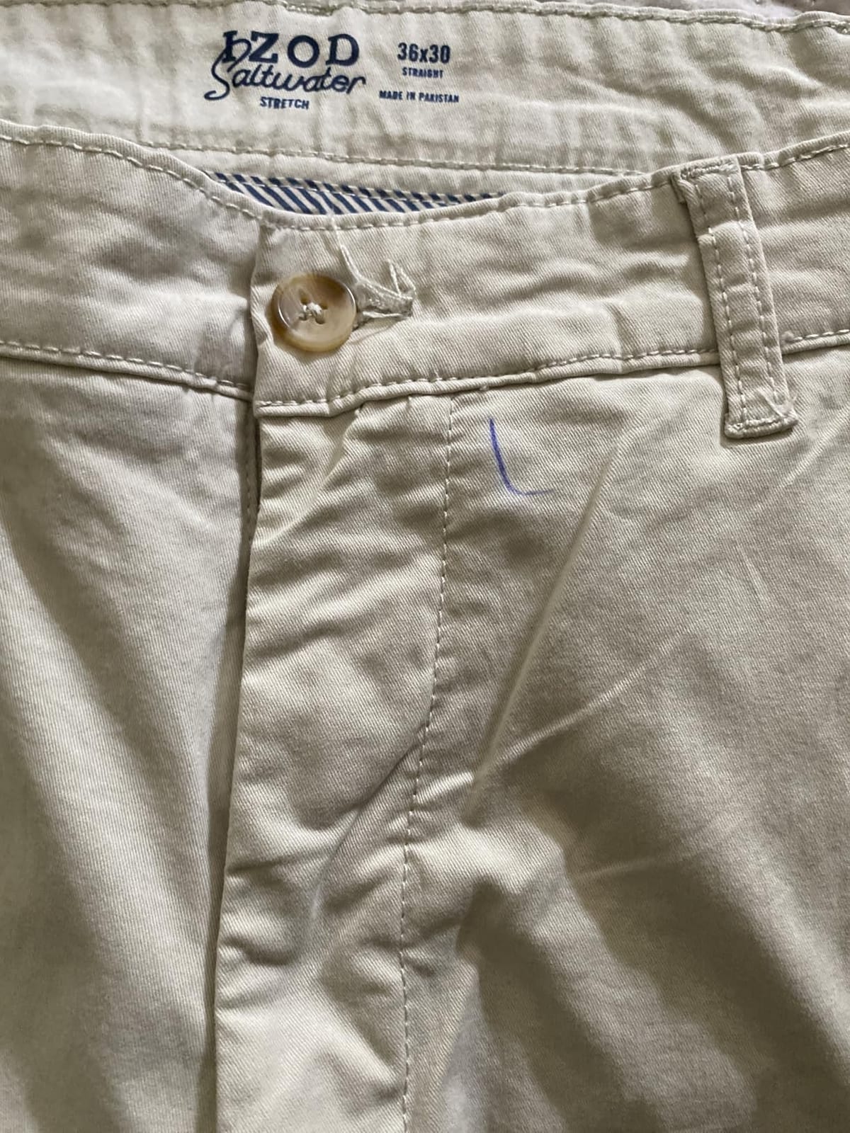 Izod Men's Saltwater Stretch Flat Front Straight Fit Chino Pant customer photo 1
