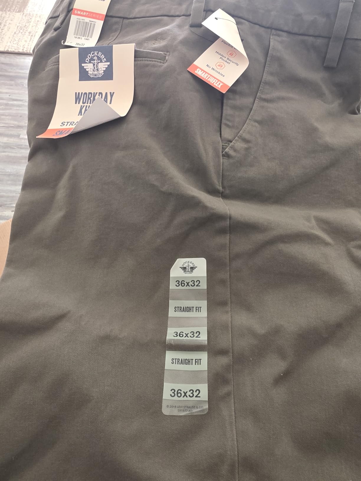 Straight Fit Workday Khaki Smart 360 Flex Pants (Regular and Big & Tall) customer photo 2