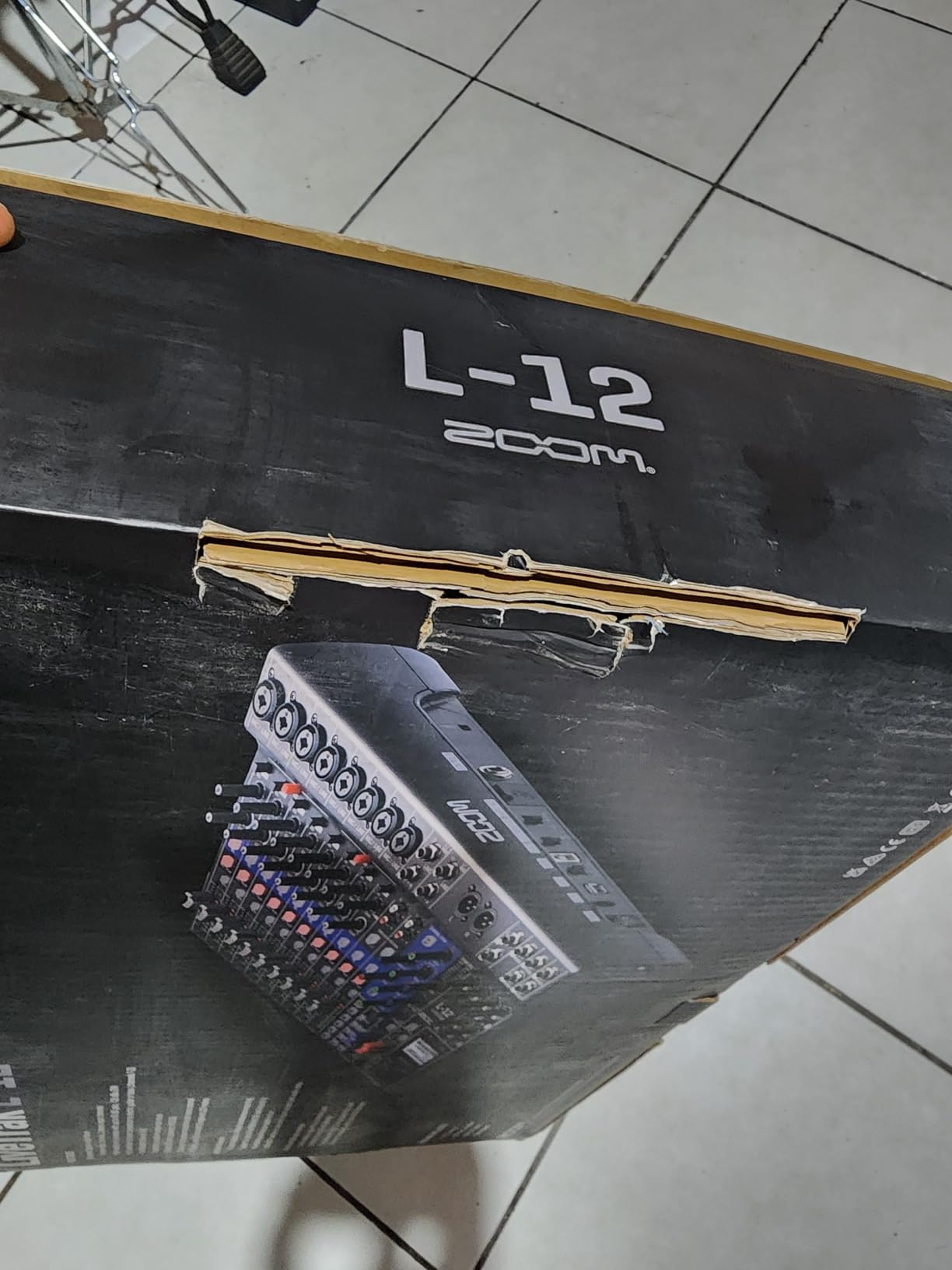 Zoom LiveTrak L-12 Mixer/Recorder for Musicians & Podcasters | 12-Input/14 Channel 5 Powered Headphone Outputs, USB Audio Interface customer photo 1