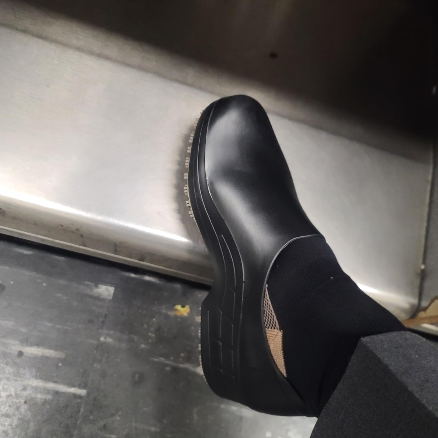Nursing Shoes Women - Chefs - Kitchen - Nurses - Clogs for Work - Waterproof Non Slip customer photo 2