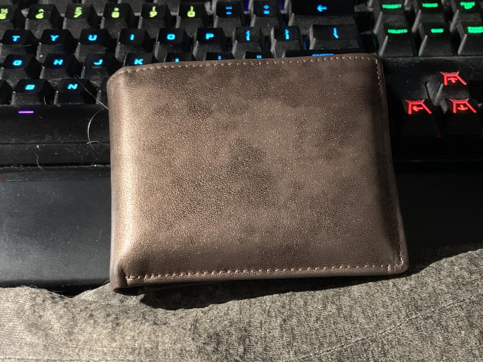 HIMI Wallet for Men-Genuine Leather RFID Blocking Bifold Stylish Wallet With 2 ID Window customer photo 2