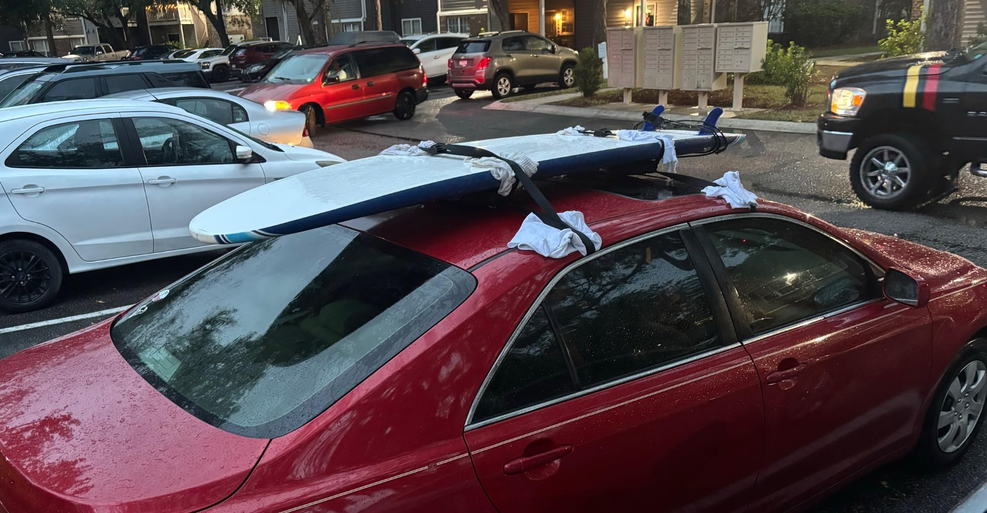 Ho Stevie! Surfboard Car Racks - Padded Soft Roof Rack System customer photo 1