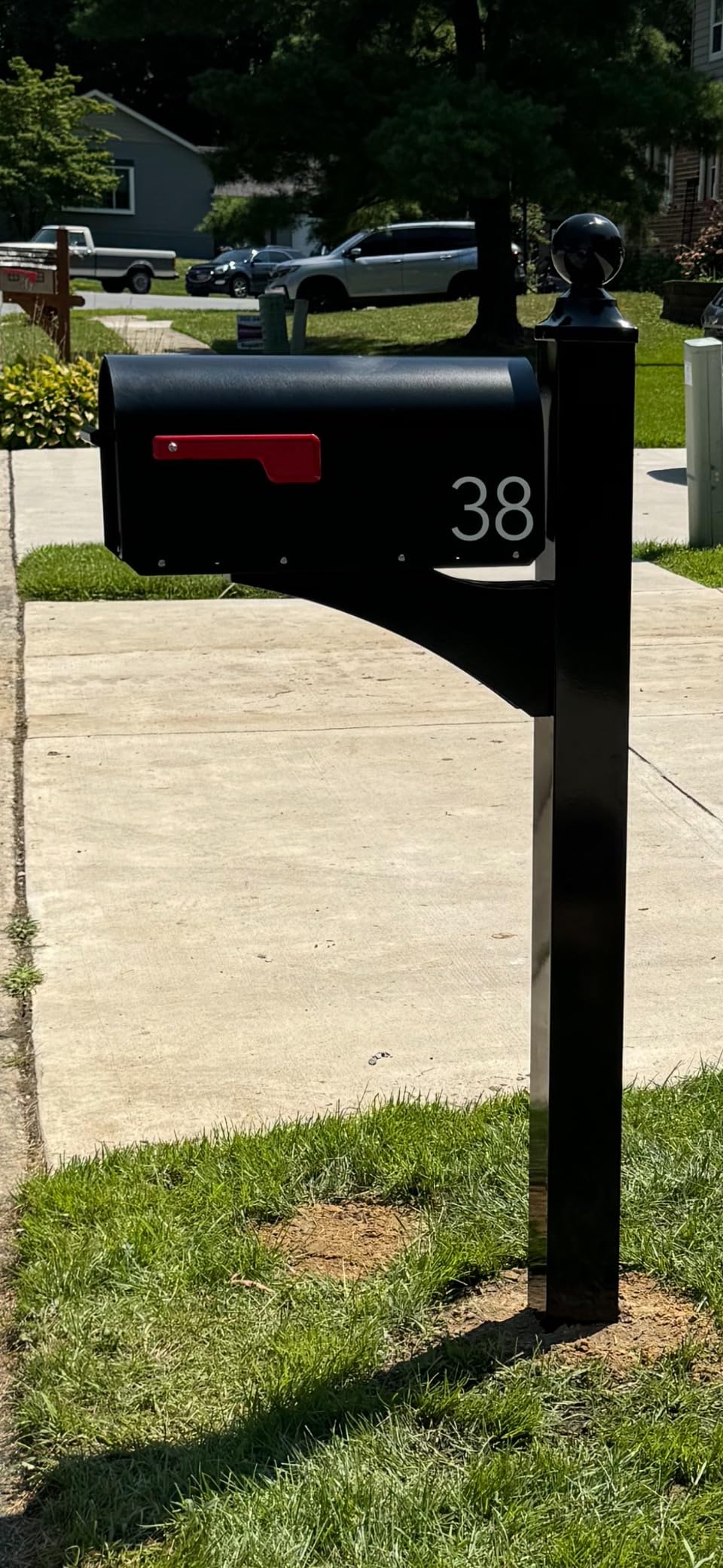 Architectural MAILBOXES 5560B-R-10 Architectural Mailboxes Sequoia Post Mount Mailbox, Large, Black customer photo 1