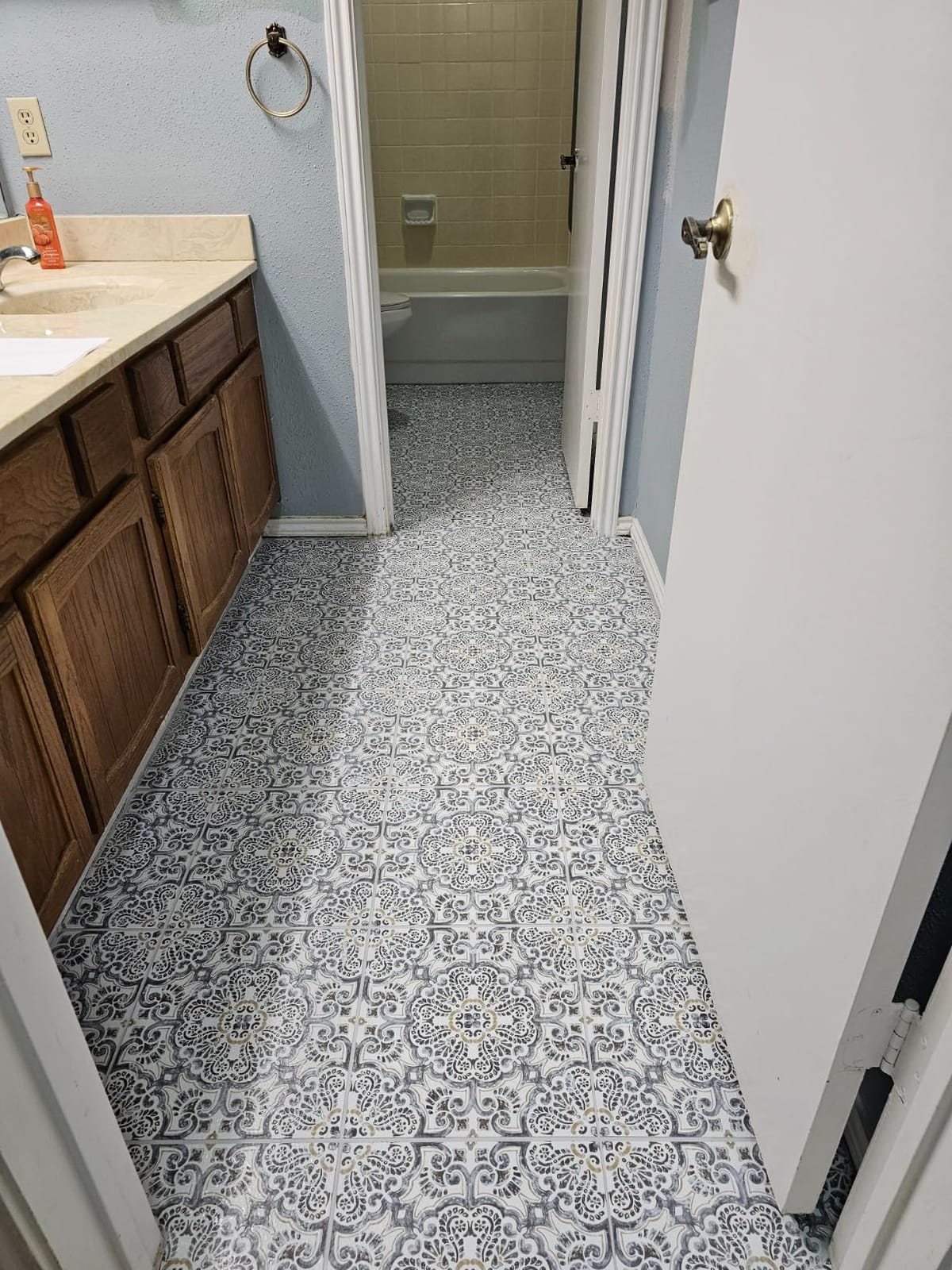 FloorPops FP2477 Fontaine Peel & Stick Floor Tiles, Blue customer photo 1