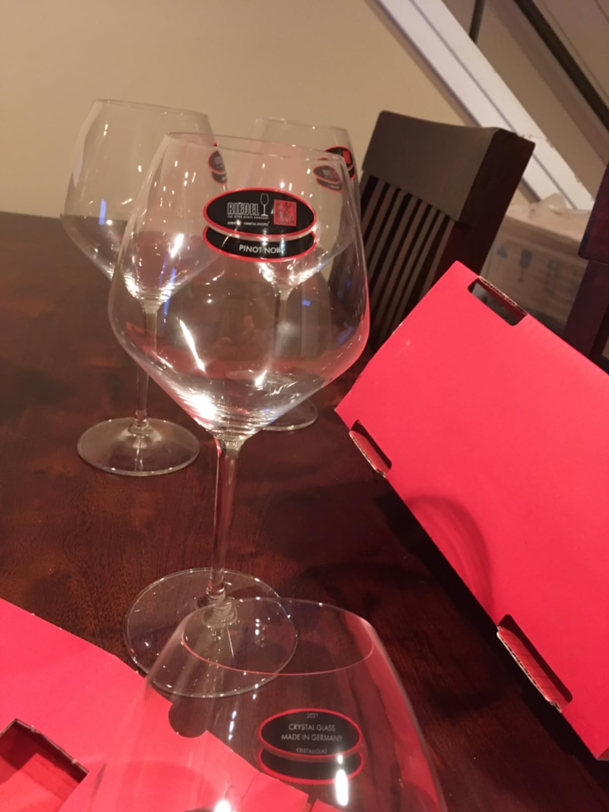 Riedel Extreme Pinot Noir Wine Glasses, Set of 4 | Crystal Red Wine Glasses for Elegantly Enjoying Pinot Noir and Other Red Wines customer photo 1