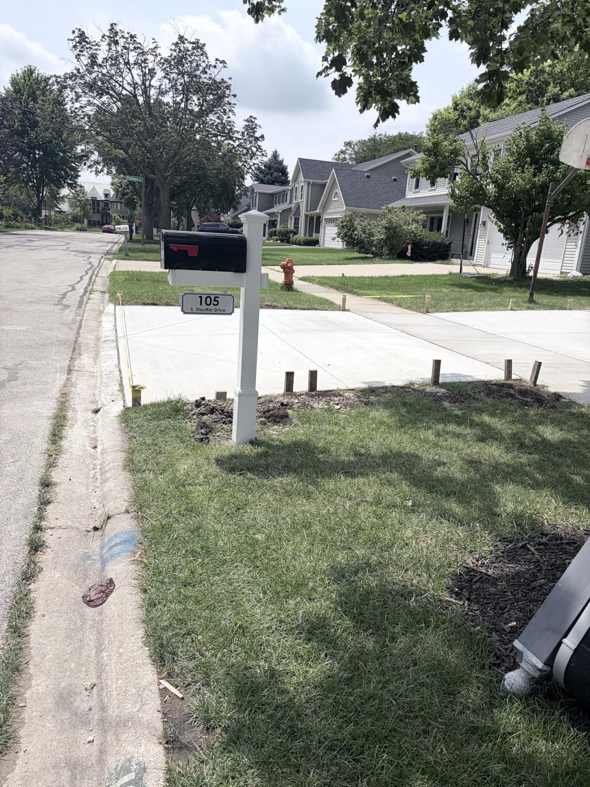 4Ever Products White Vinyl Mailbox Post System with Black Steel Mailbox customer photo 1