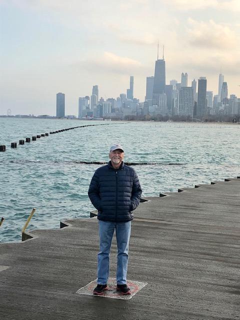 Amazon Essentials Men's Packable Lightweight Water-Resistant Puffer Jacket (Available in Big & Tall) customer photo 1