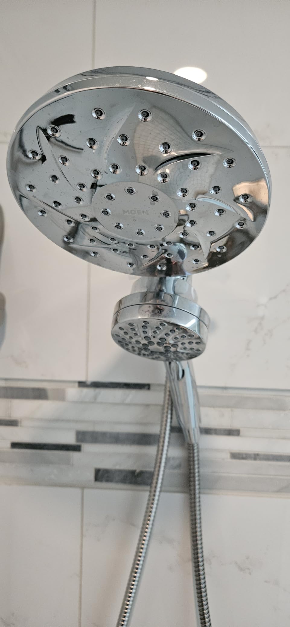 Moen 26009 Engage Chrome Magnetix 2-in-1 Combo Rain Showerhead with Detachable Handheld Shower Spray, Featuring Magnetic Docking System, 26009 customer photo 1