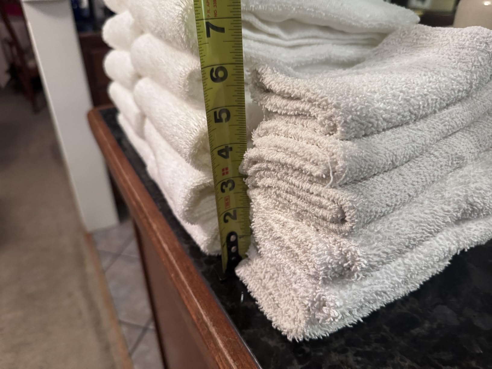 Amazon Basics Soft and Thick Cotton Hand Towels for Bath, Kitchen, Gym, 16 x 26 in, White, 12-Pack customer photo 1