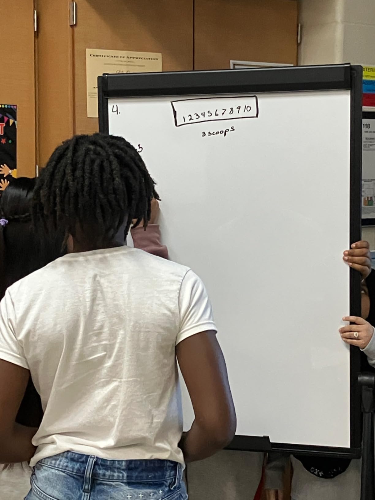 Maxtek Stand Whiteboard 40 x 28 in, Magnetic Dry Erase Easel | Portable Easel Board With Stand, Flipchart Hooks, Magnetic Writing Surface For Classroom, Office And Home customer photo 2