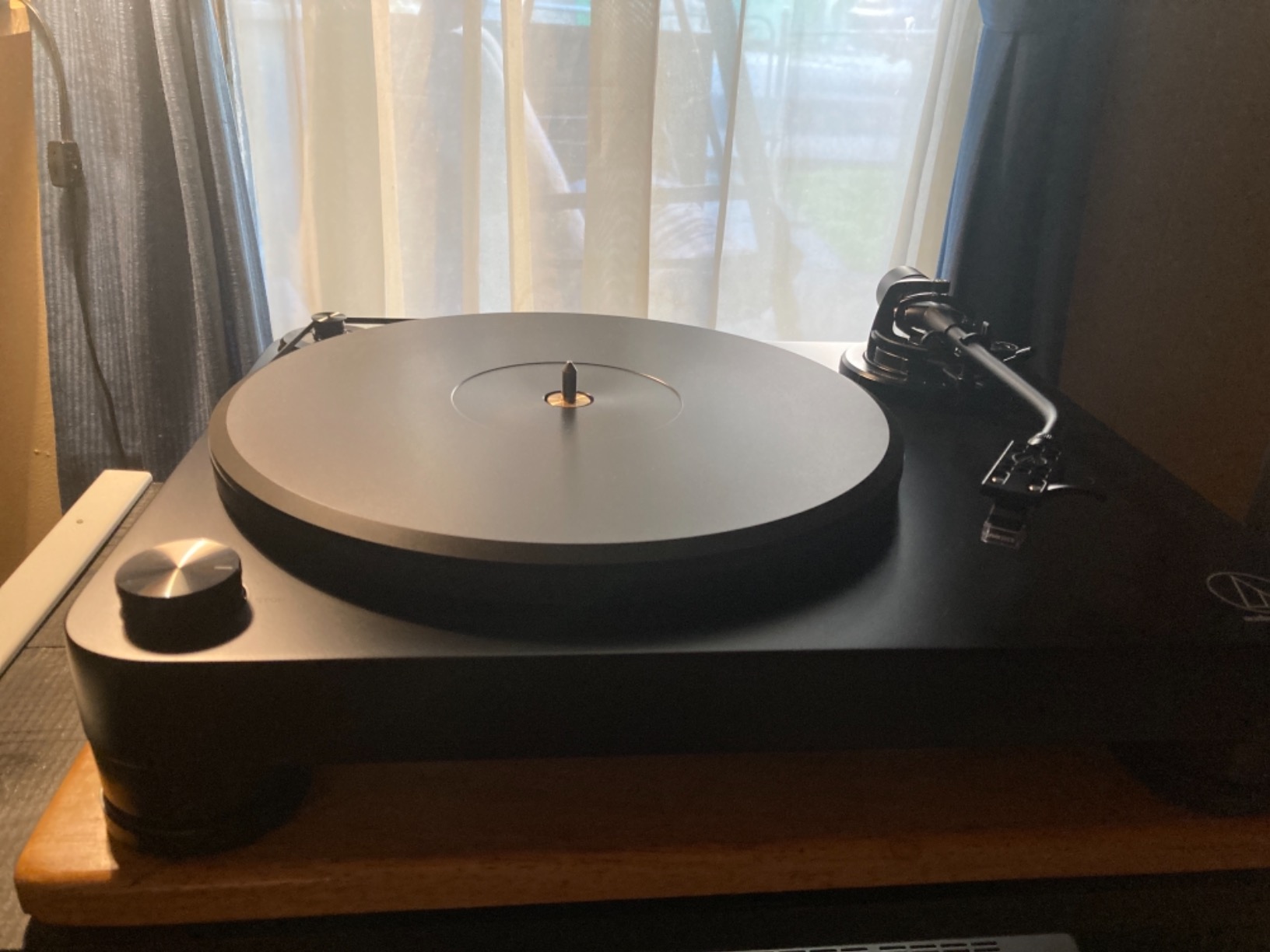 Audio-Technica AT-LP7 Fully Manual Belt-Drive Turntable Black customer photo 1