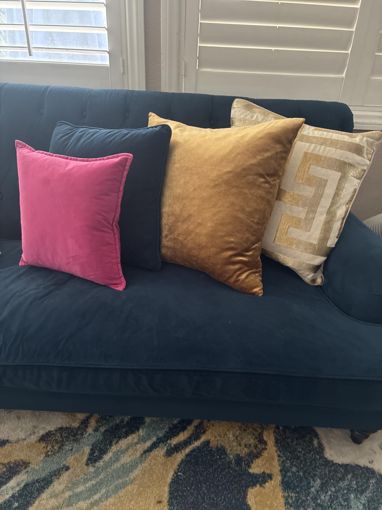 GIGIZAZA Gold Velvet Pillow Covers 18x18 Decorative Pillows Pack of 2 | Throw Pillows for Couch Sofa, 300gsm Soft Textured Fabric, Modern Square Accent Pillowcases, Luxury Cushion Covers customer photo 2