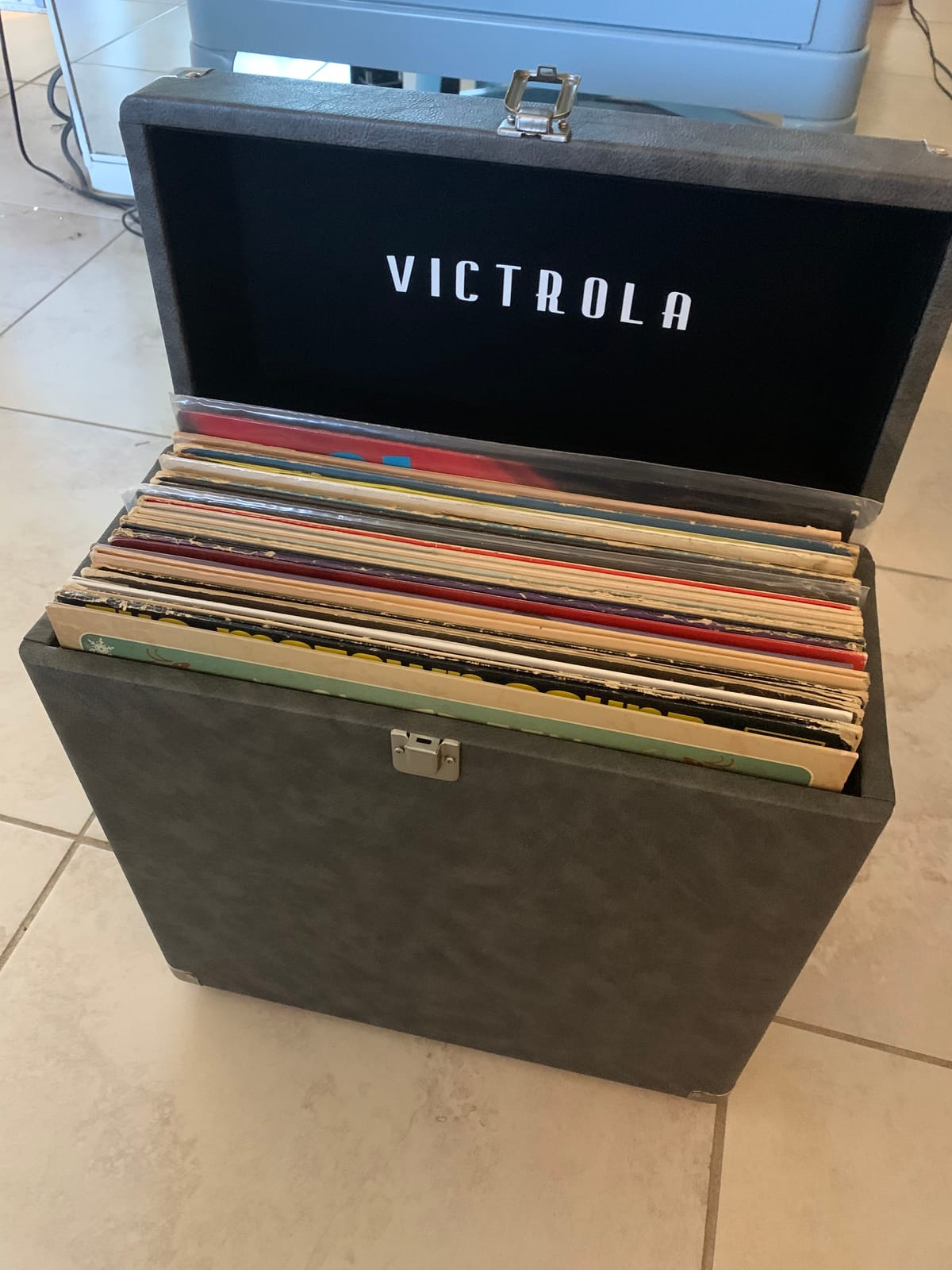 Victrola Collector - Vinyl Record Storage Case, Holds 30+ LPs - Retro Map customer photo 2