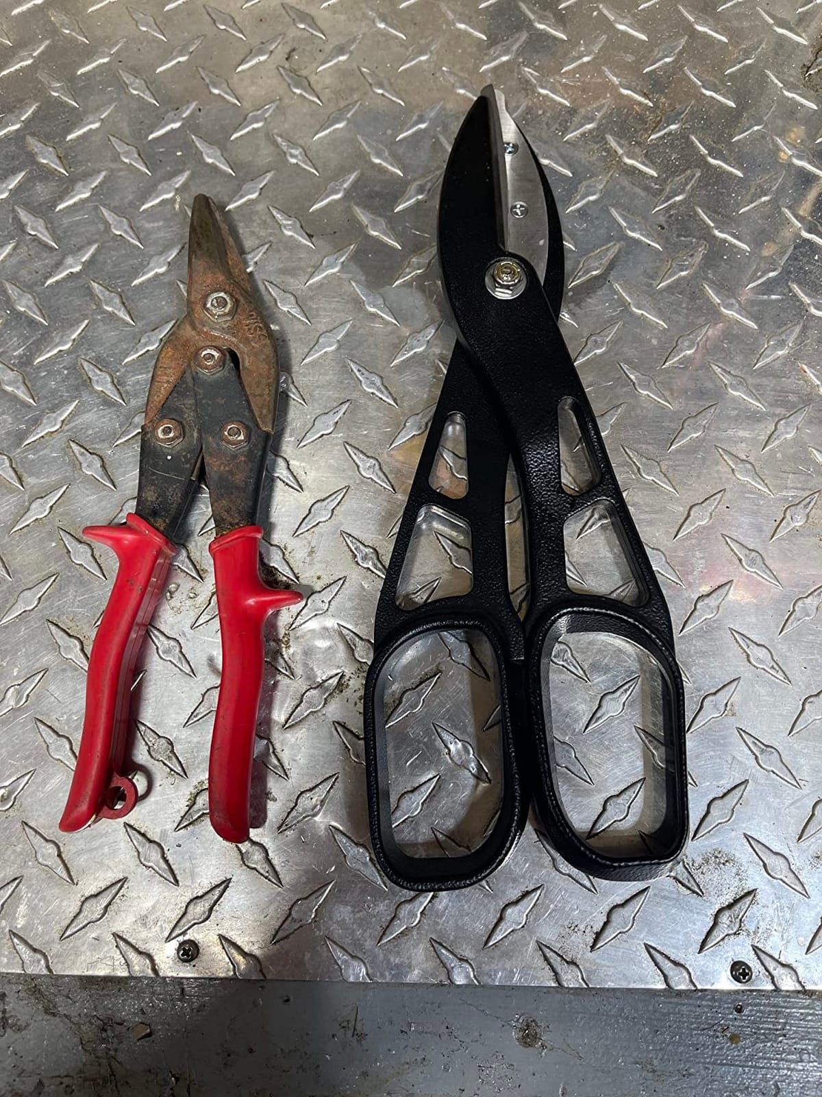 Klein Tools 89556 Metal Cutter, Tin Snips Cut Tin, Copper, Aluminum, Vinyl, Steel and Stainless Steel, 12-Inch customer photo 2