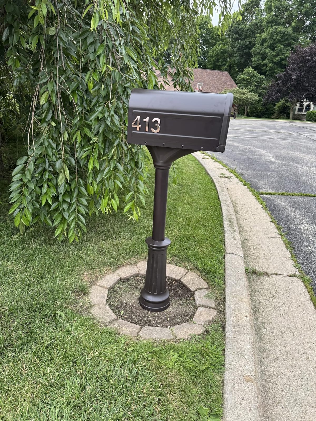 Architectural Mailboxes Roxbury Mailbox with Post, Rubbed Bronze, Large customer photo 2
