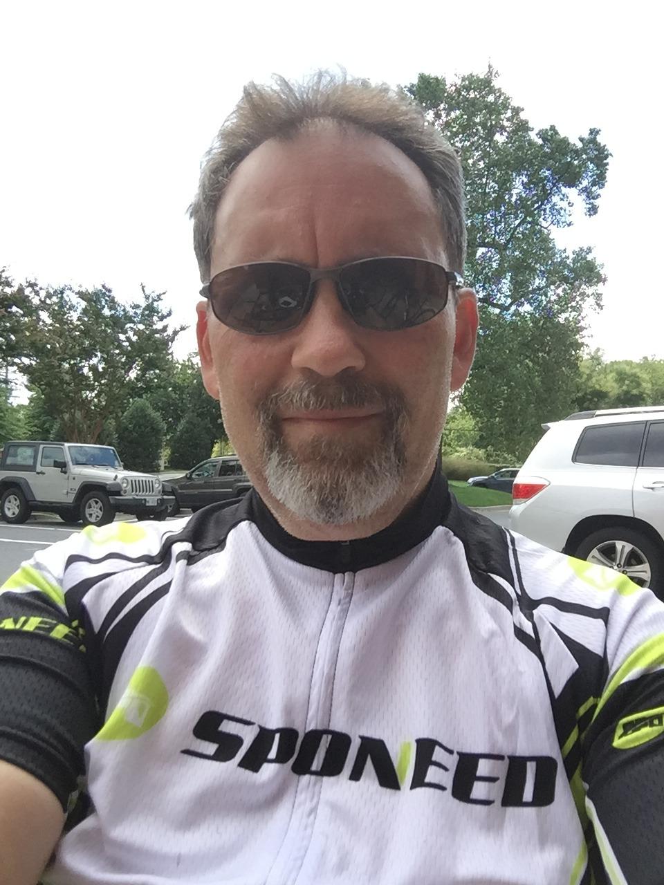 sponeed Men's Cycling Jerseys Tops Biking Shirts Short Sleeve Bike Clothing Full Zipper Bicycle Jacket with Pockets customer photo 1