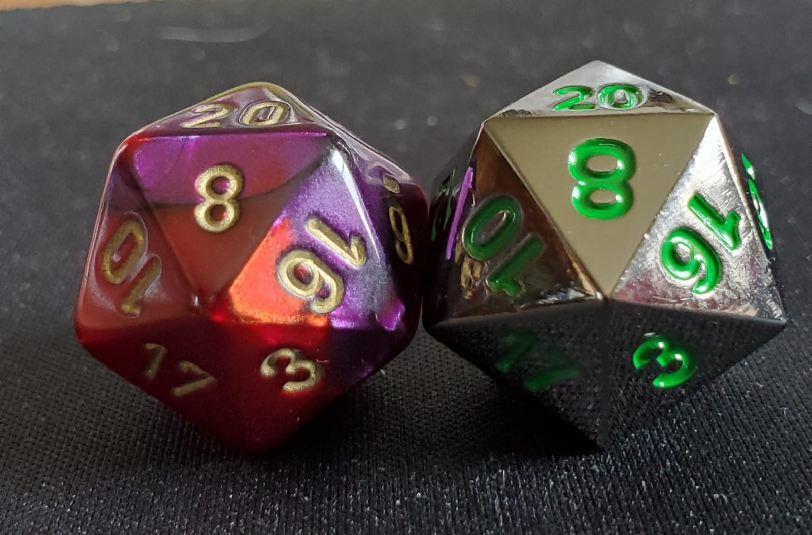 SIQUK 7 Pcs Metal Polyhedral Dice DND Dice Set with Metal Case customer photo 2