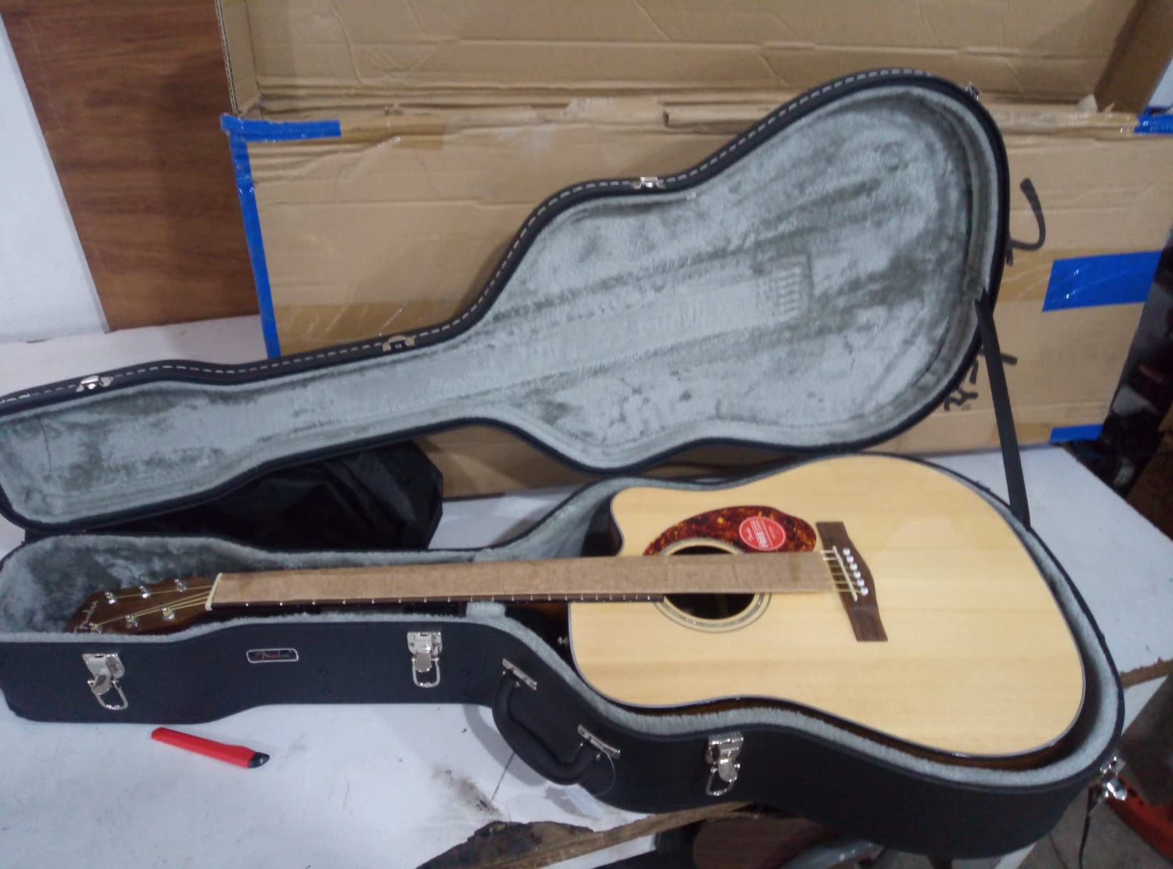 CD-140SCE Acoustic Electric Guitar, Dreadnought, with Case, Mahogany customer photo 2