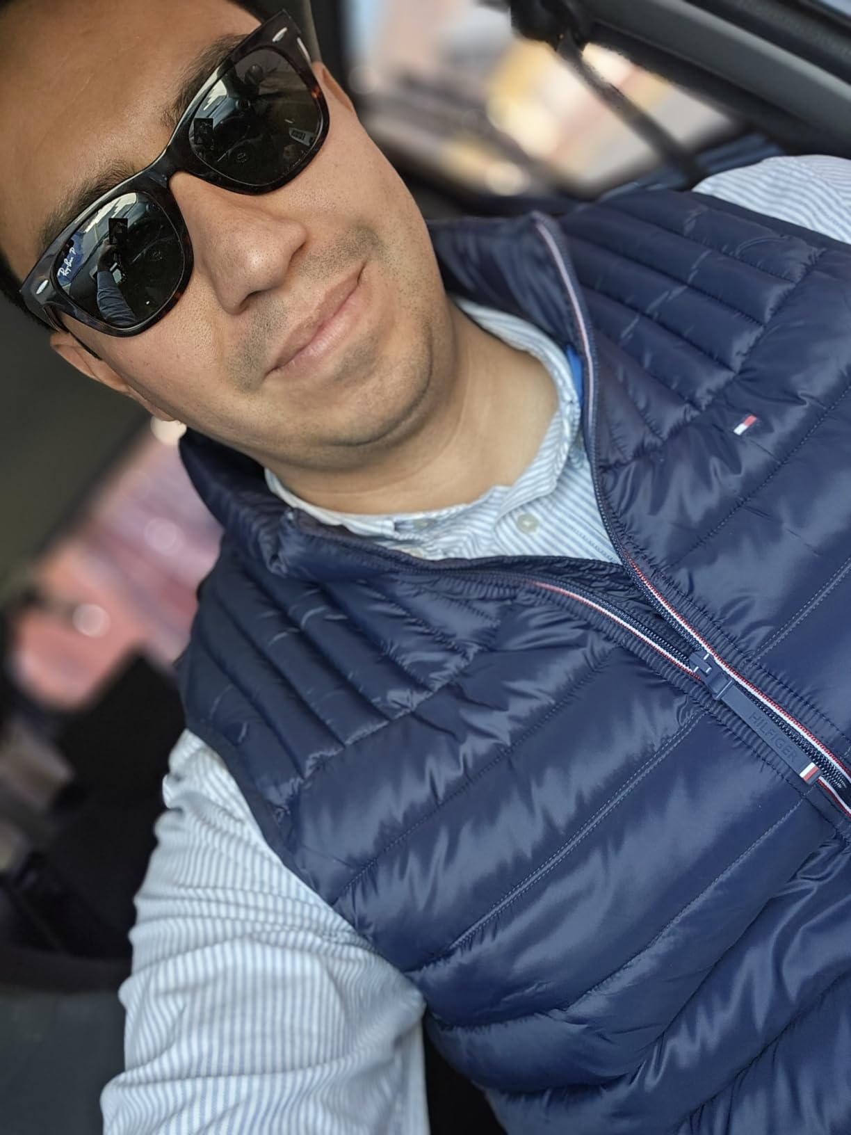 Tommy Hilfiger Men's Lightweight Packable Puffer Vest Jacket (Standard and Big & Tall) customer photo 1