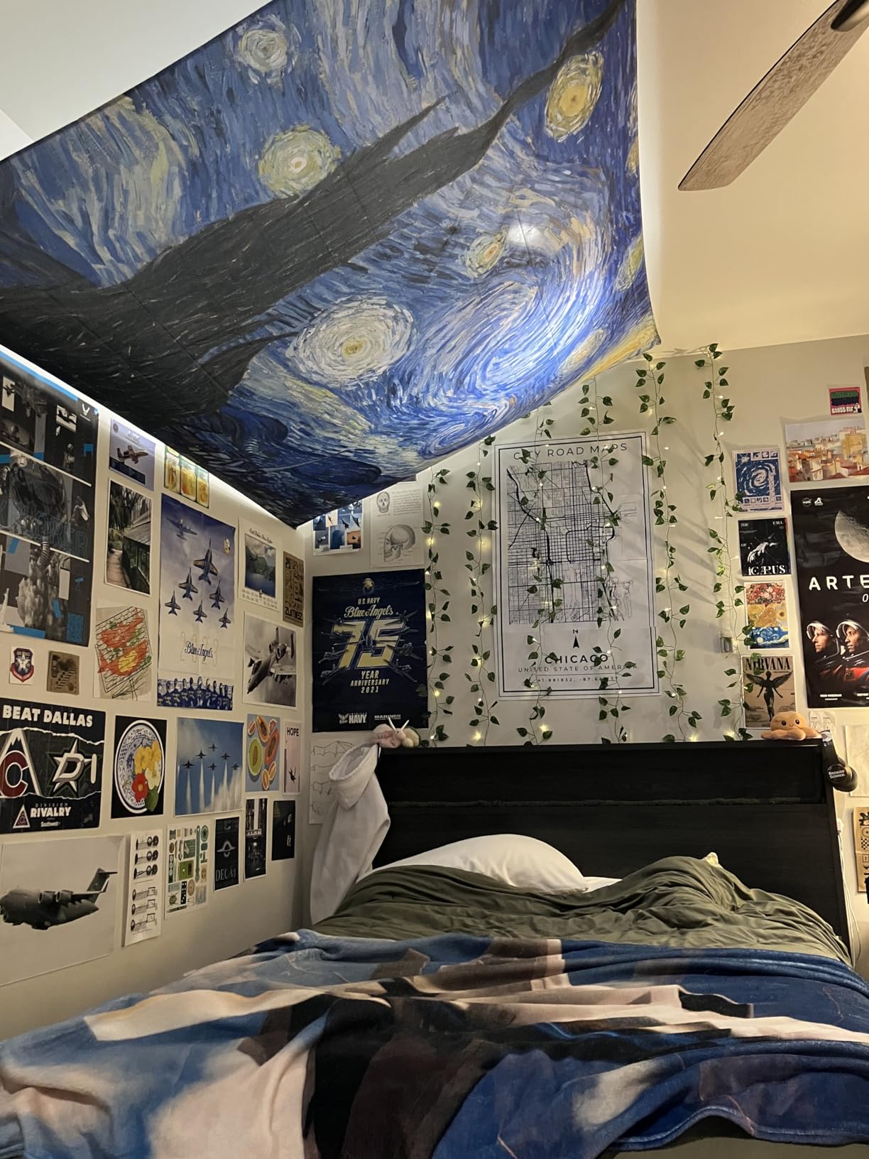 IcosaMro Starry Night Tapestry Wall Hanging, V. Gogh Art Wall Tapestries (51x60 inch) customer photo 1