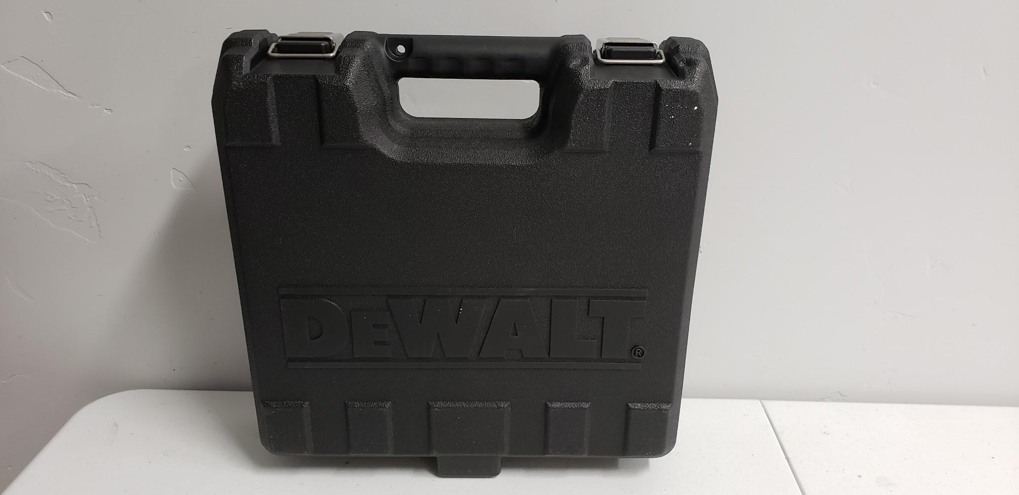 DEWALT Pin Nailer, 23 Gauge, 2-Inch (DWFP2350K) customer photo 1