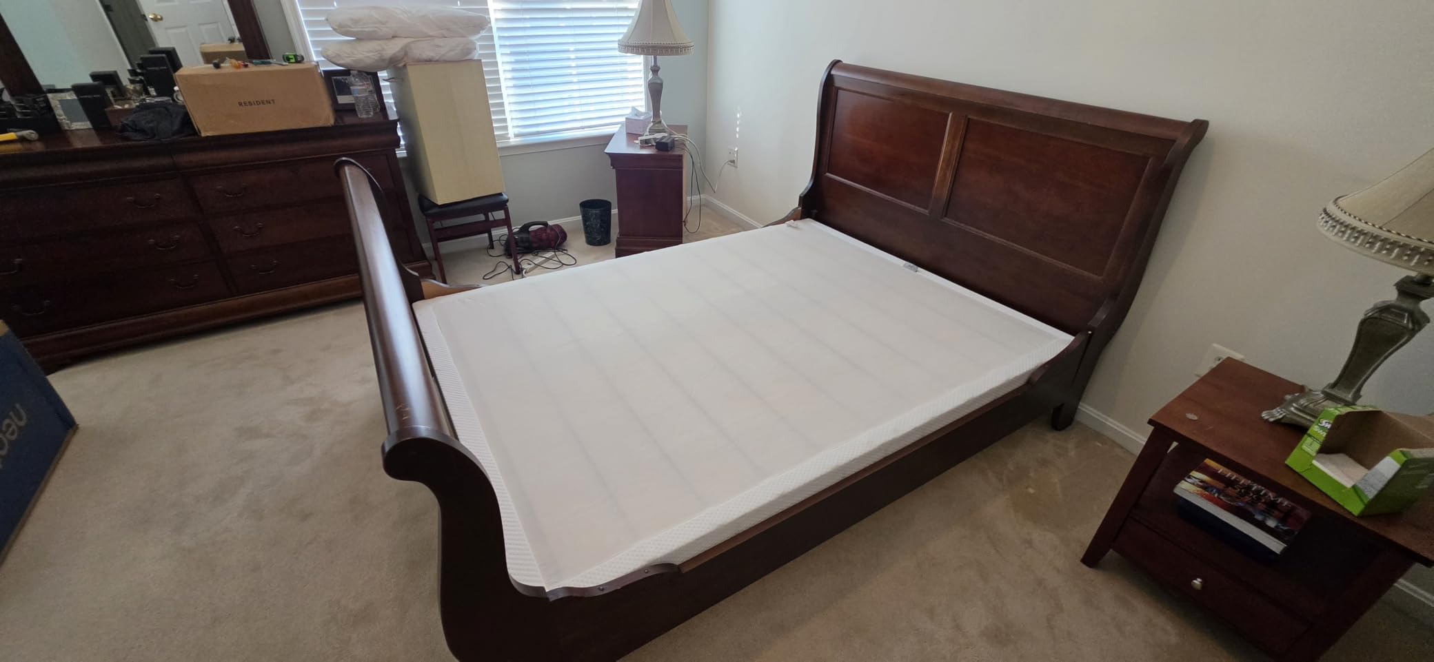 Amazon Basics Smart Box Spring Bed Base, 5-Inch Low Profile Height Mattress Foundation, Sturdy Durable Steel Support, Tool-Free Easy Assembly, Queen, 79
