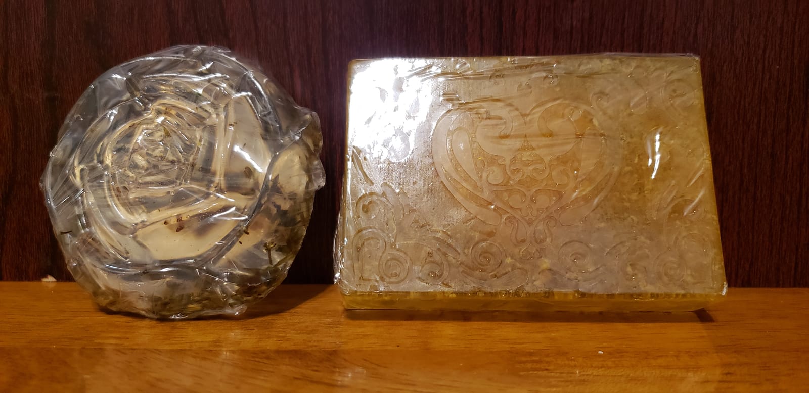 velona 5 lb - Ultra Clear Glycerin Soap Base, Melt & Pour, Transparent customer photo 1