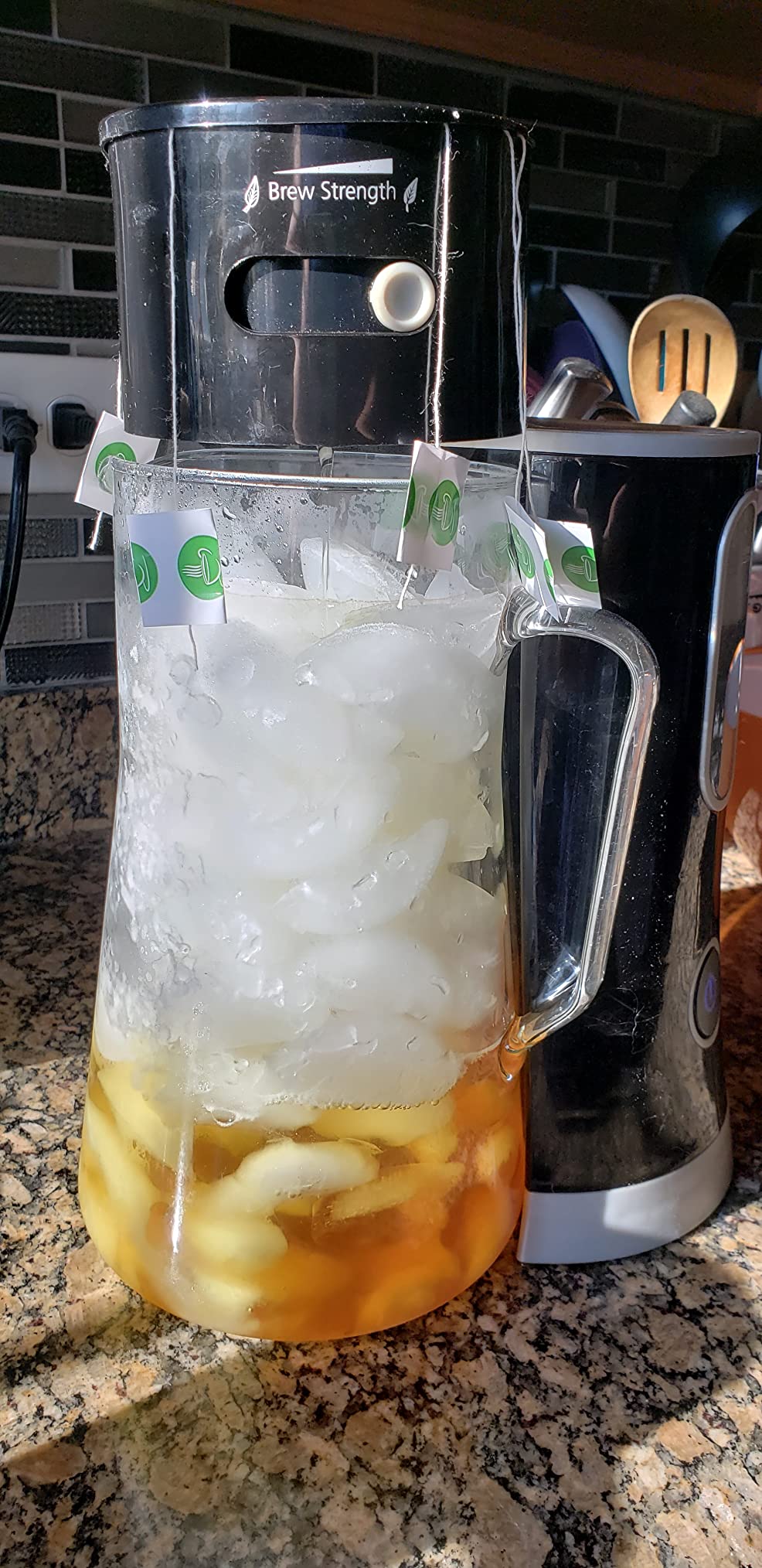 Simax Glass Pitcher, 64 Ounce (2 Quart) Borosilicate Glass, Made in Europe Hot and Cold Safe Iced Tea Pitchers for Drinks, Water, Lemonade Pitcher, Cocktail Jug, Sangria Pitchers customer photo 1