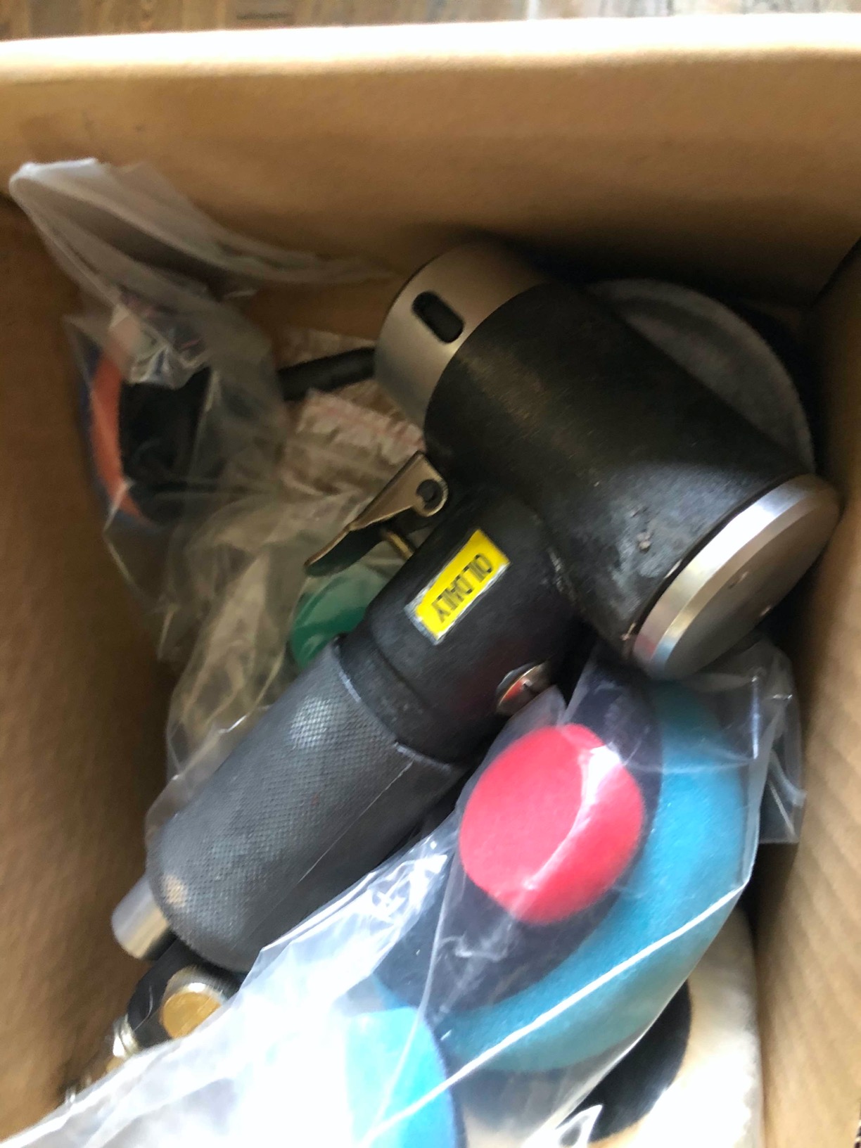 1/2/3 Inch Random Orbital Air Sander, Mini Pneumatic Sander for Auto Body Work, High Speed Air Powered Polisher with 15 Polishing Buffing Pads, 18 Sandpapers customer photo 1