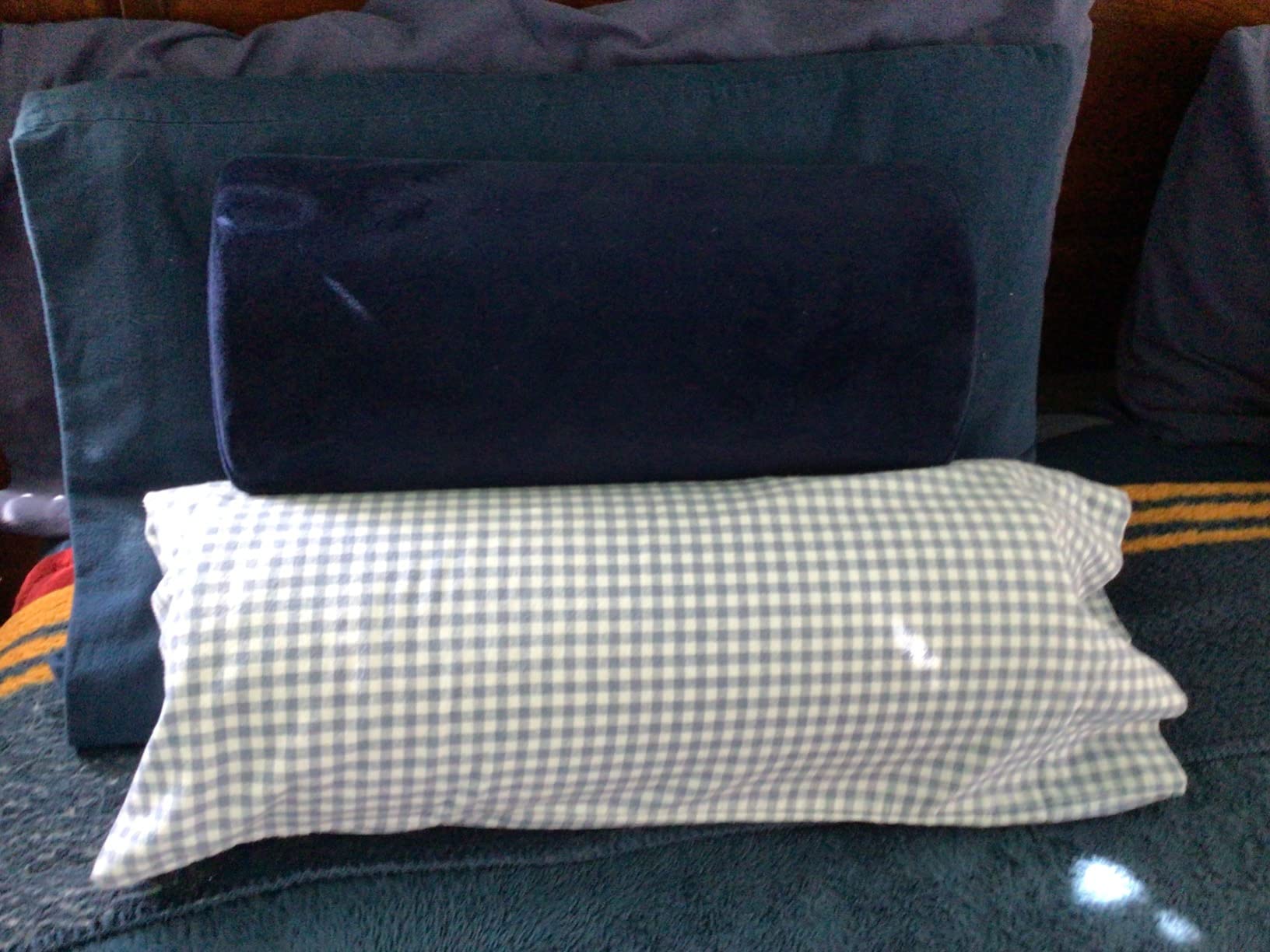 Everlasting Comfort Under Knee Pillow for Back Sleeping - Memory Foam Half Moon Leg Bolster Pillow for Back Pain, Thoracic Support customer photo 2