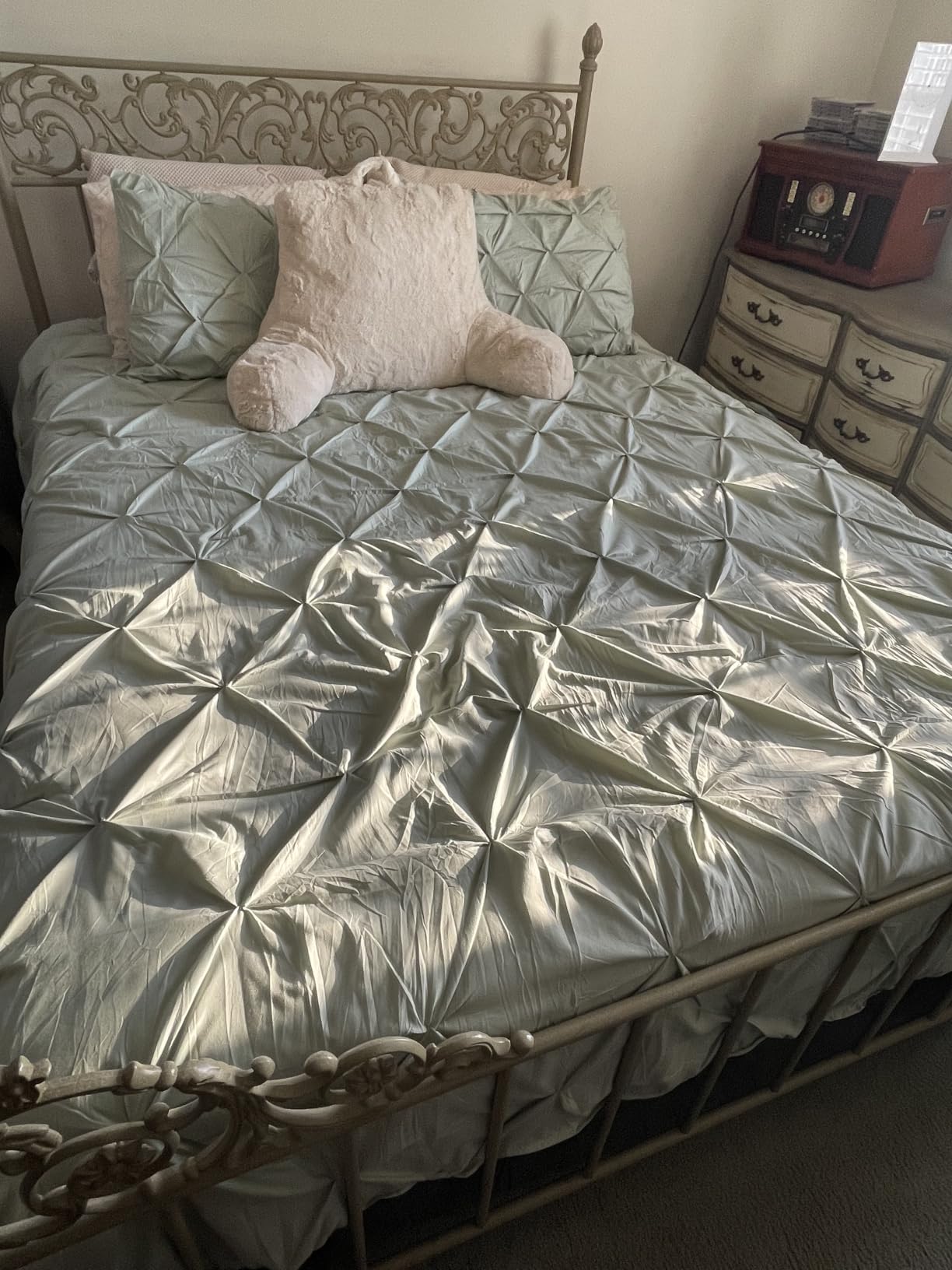 Bedsure 7-Piece King Size Comforter Set & Sheets, Grey King Bedding | Ultra-Soft Microfiber with Down Alternative, Deep Pocket Fitted Sheet, Pintuck Design, Room Decor, OEKO-TEX Certified customer photo 1