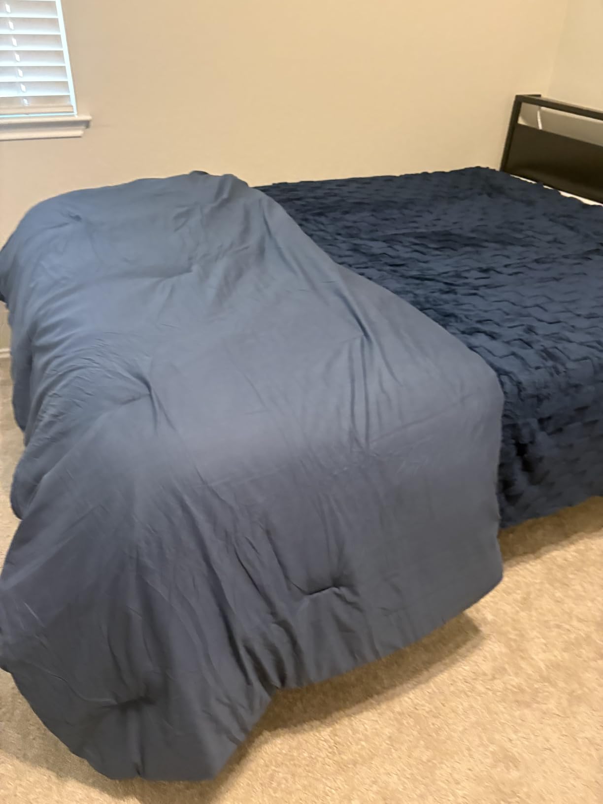 Bedsure 7-Piece Queen Bedding Comforter Set & Sheet Set, Grey Bed in a Bag customer photo 2