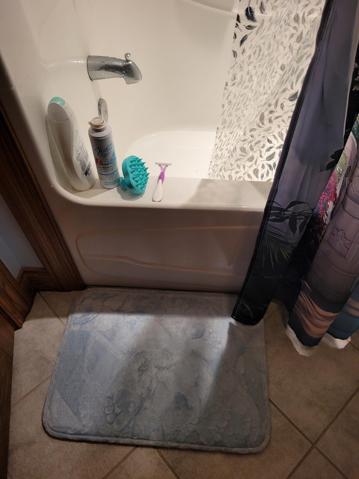 GORILLA GRIP Memory Foam Bath Rug for Bathroom, 24x17 Gray | Soft Absorbent Velvet Bathmat, Durable Grip Dots on Underside, Machine Washable, Carpet Room Decor for Shower Floor customer photo 2