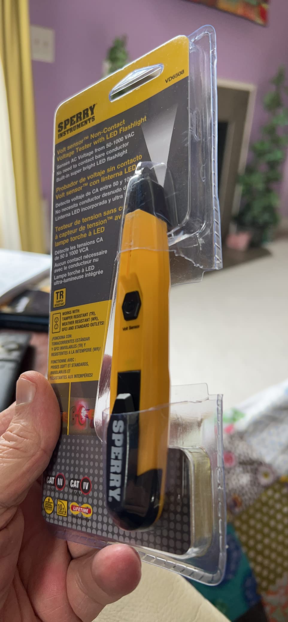 Sperry Instruments VD6508 Detector with Flashlight, cETLus Listed Lifetime Warranty, Non-Contact Voltage Tester, Yellow customer photo 1